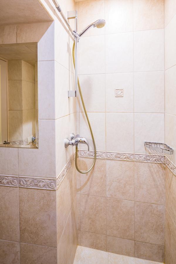 Apartment Krakivska 15 Λβιβ Εξωτερικό φωτογραφία
